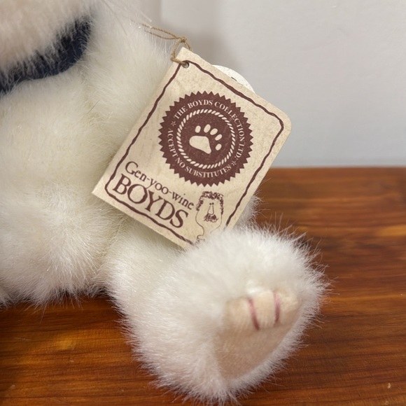 Boyds Bears Catia Crawford White Cat Plush w/Blue Winter Scarf & Hat - Picture 3 of 6